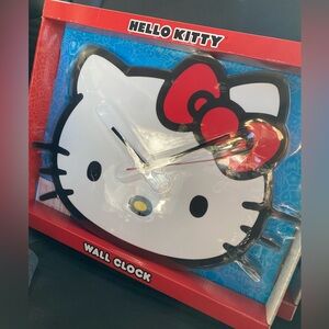 New Hello Kitty Wall Clock (NIB)